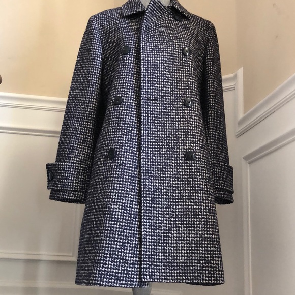 Coat - Picture 3 of 4